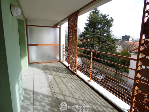 Appartement traversant de 77 m² avec terrasse à La Roche-sur-Yon