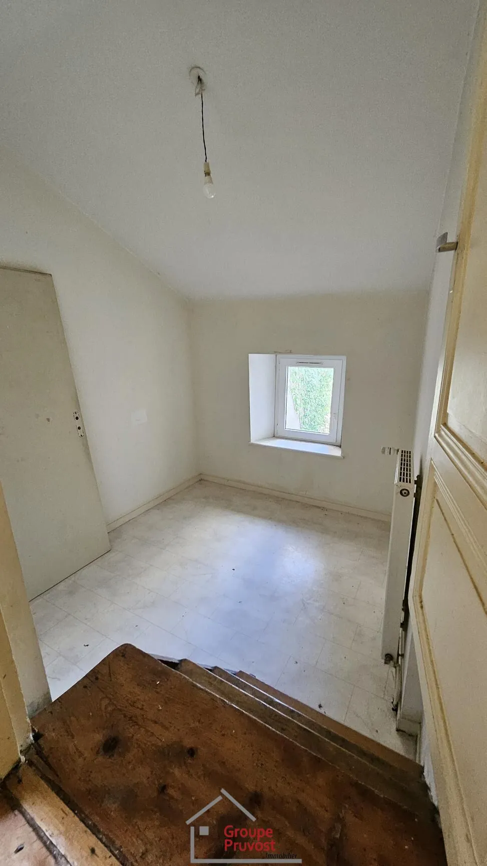 Maison de village à Panissières de 85 m² avec potentiel de rénovation 