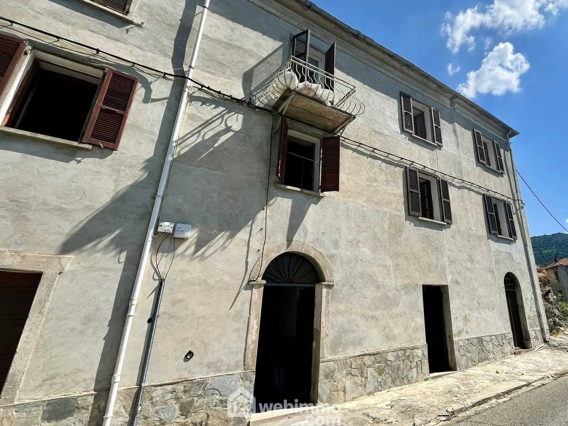 Bel appartement de 90 m² à Morosaglia, Corse, avec potentiel de rénovation 