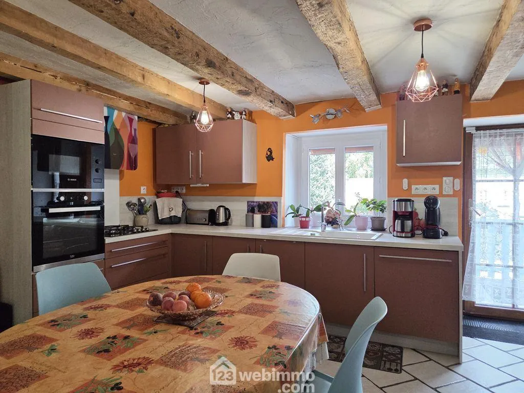 Maison de village à Rognaix de 119 m² avec garage et cave 