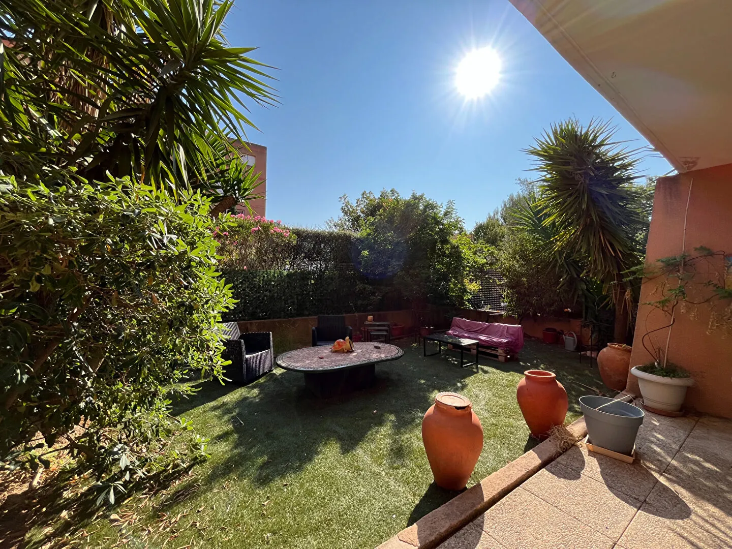 Appartement T3 à Marseille 9ème avec terrasse, jardin et parking 