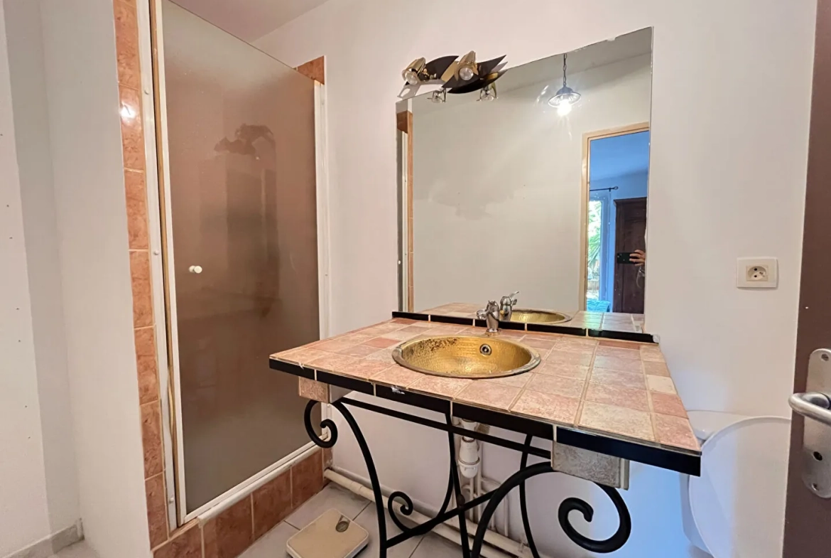 Appartement T3 à Marseille 9ème avec terrasse, jardin et parking 