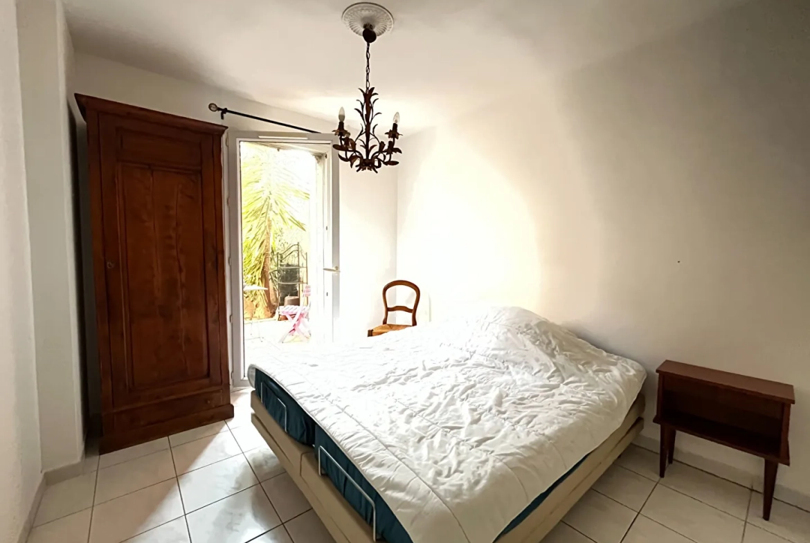 Appartement T3 à Marseille 9ème avec terrasse, jardin et parking 