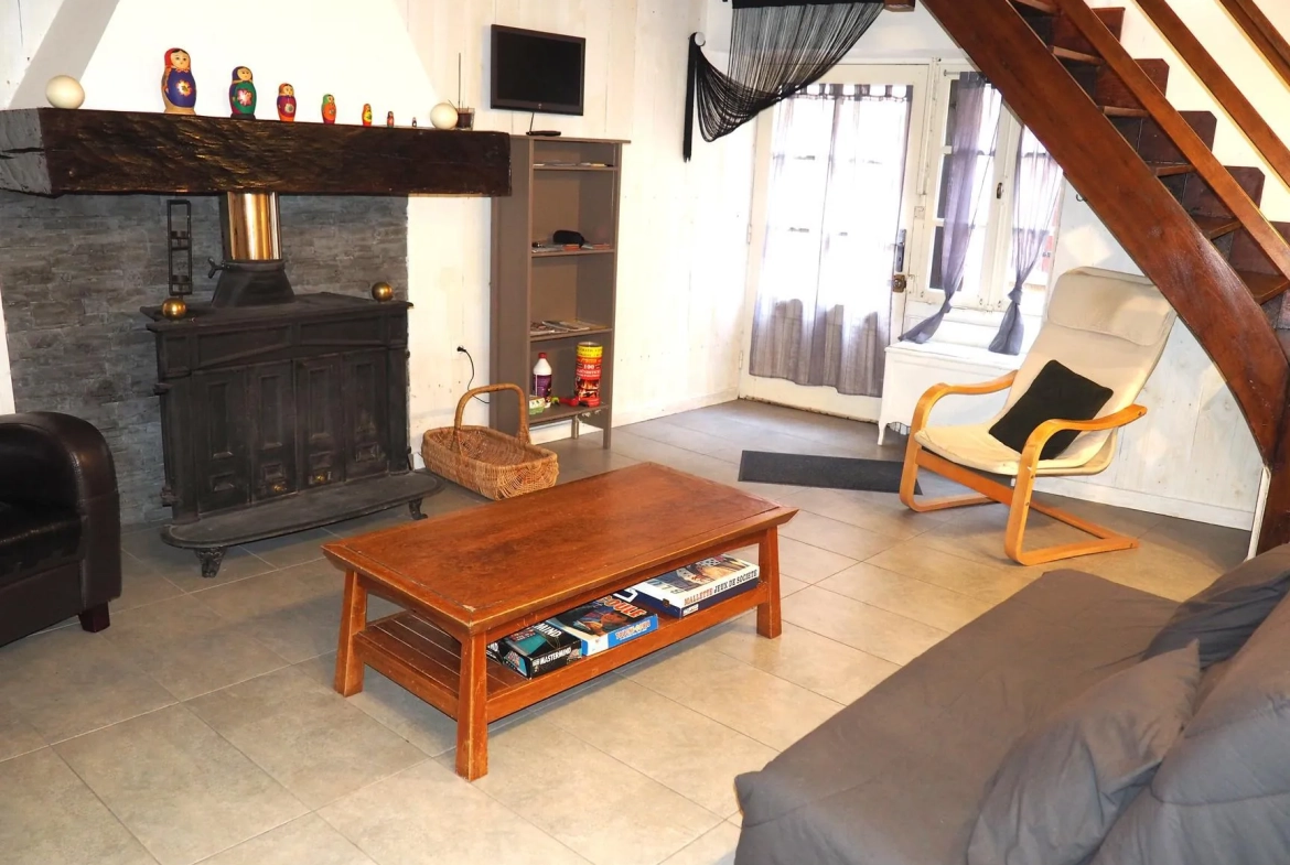 Maison rénovée au bord du Tarn à Ambialet avec terrasse et possibilitÃ©s d'aménagement 