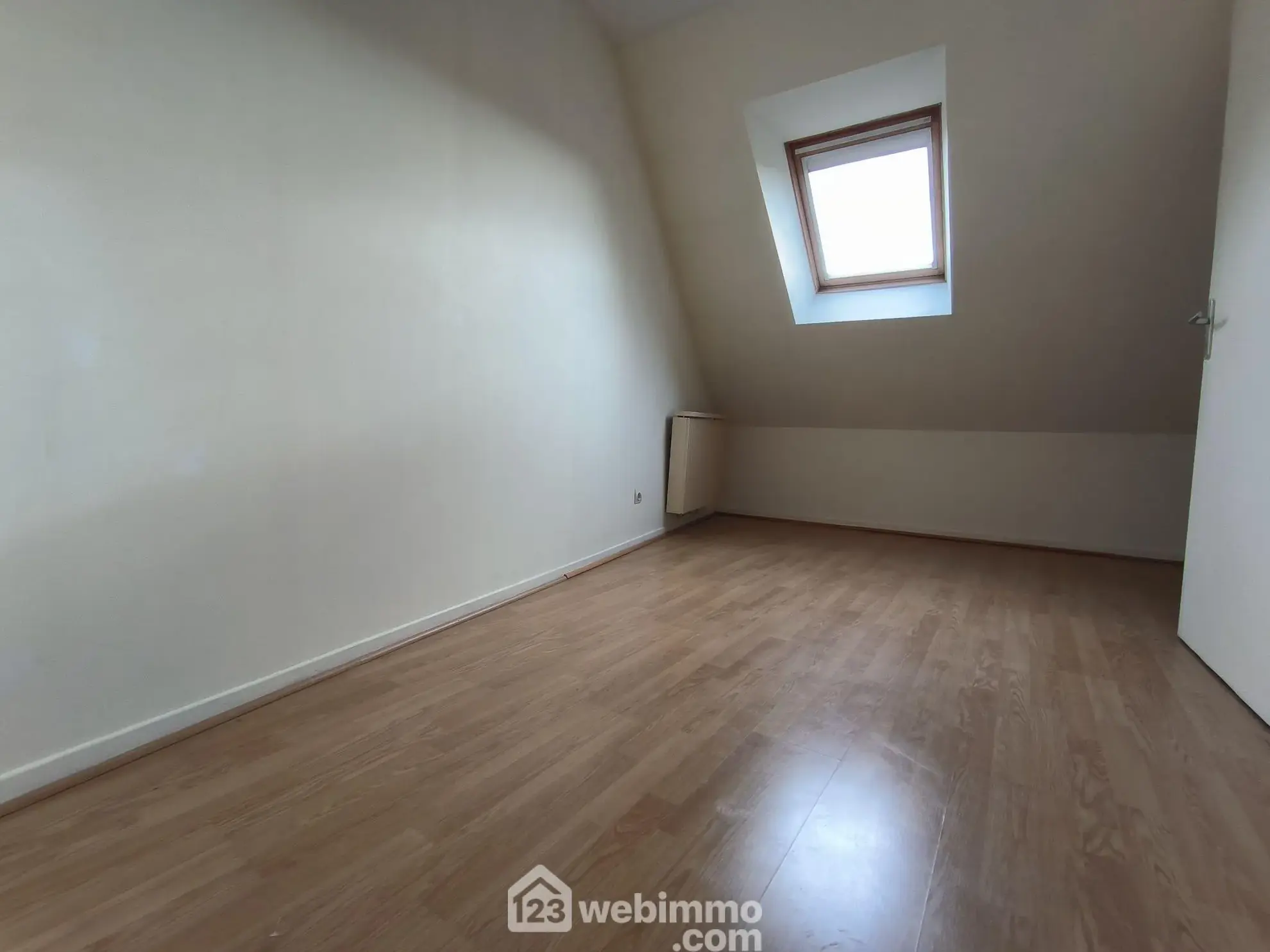 À vendre ensemble immobilier de 182 m² à Presles-et-Boves – parfait pour investissement ou résidence principale 