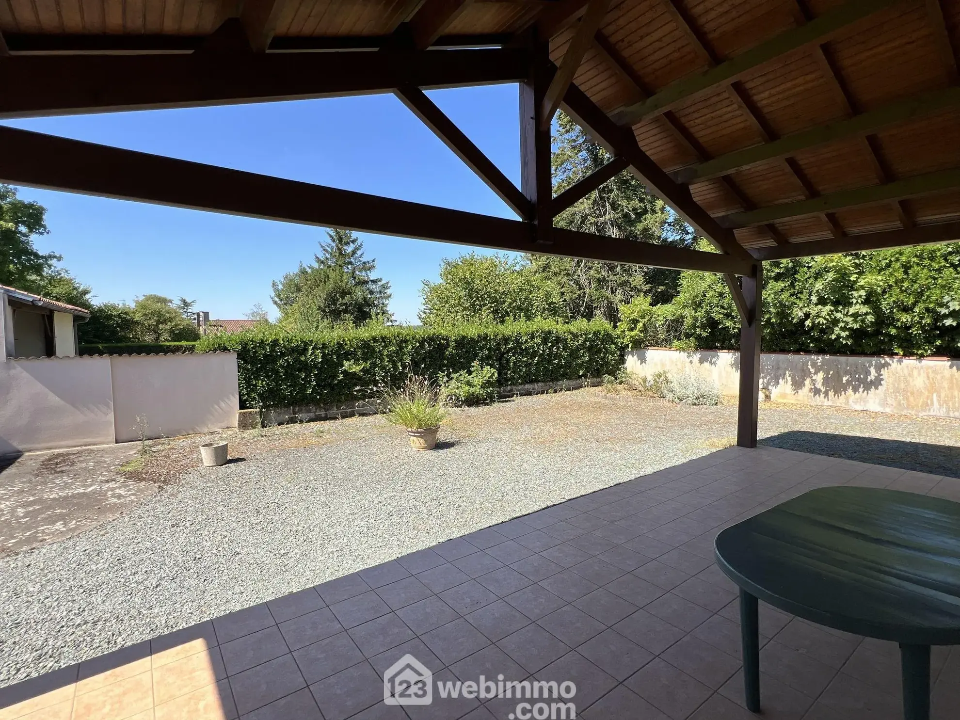 Maison de plain-pied avec 3 chambres à Saint-Pardoux, 101 m² 