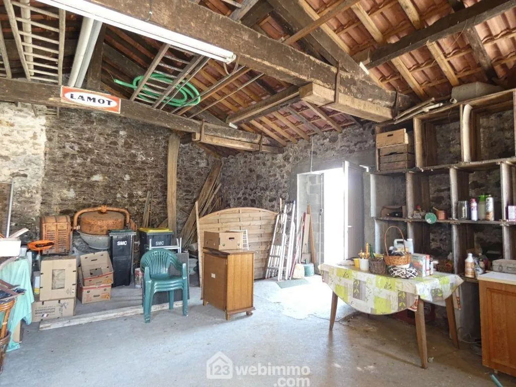 Maison de plain-pied avec 3 chambres à Saint-Pardoux, 101 m² 