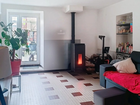 Maison T4 à Teillet avec Jardin, Garage et Bonne Rentabilité