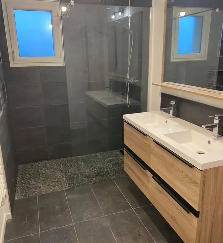 Pavillon neuf avec 4 chambres à Montreuil-en-Caux, terrain de 850 m², performance énergétique optimale 