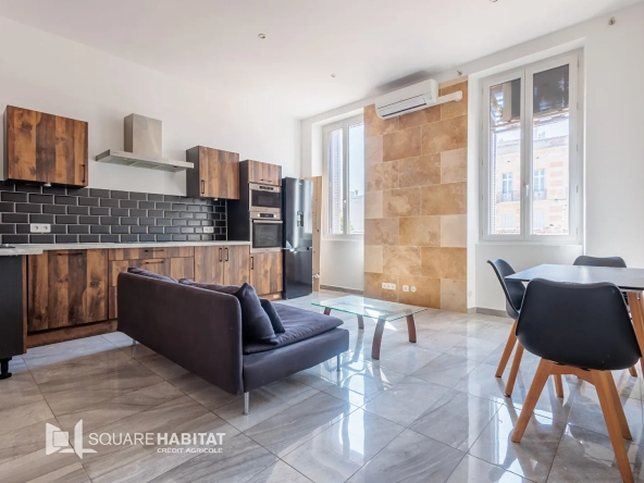 Appartement 2 pièces rénové de 41 m² à Marseille - Dernier étage