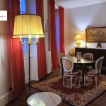 Maison de ville rénovée à Châtillon-en-Bazois de 173 m² avec potentiel et local professionnel