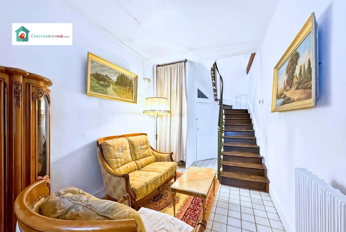 Maison de ville rénovée à Châtillon-en-Bazois de 173 m² avec potentiel et local professionnel 