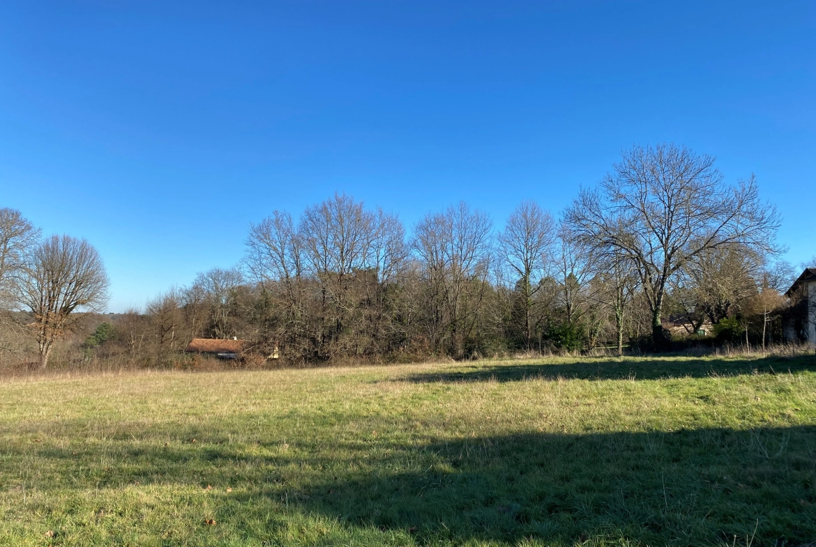 Terrain à bâtir à Coursac de 1500 m² - Raccordé au tout-à-l'égout, secteur résidentiel 