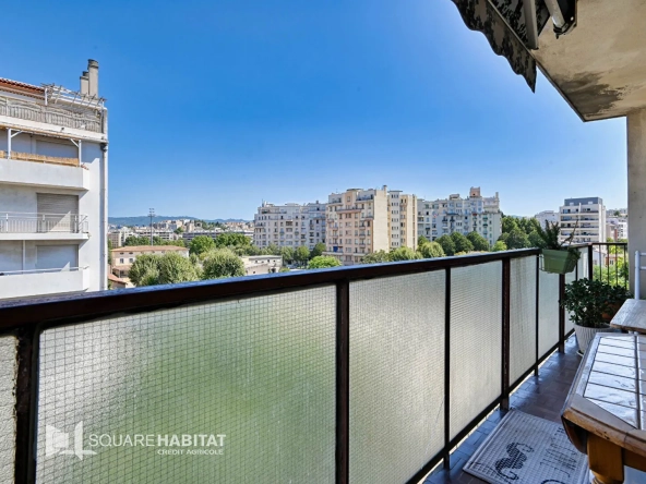 Appartement T3 en Viager Occupé à Marseille avec Vue et Balcons