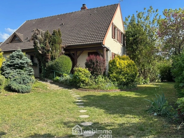 Belle maison de 154 m² à Bruyères-et-Montbérault avec jardin et sous-sol