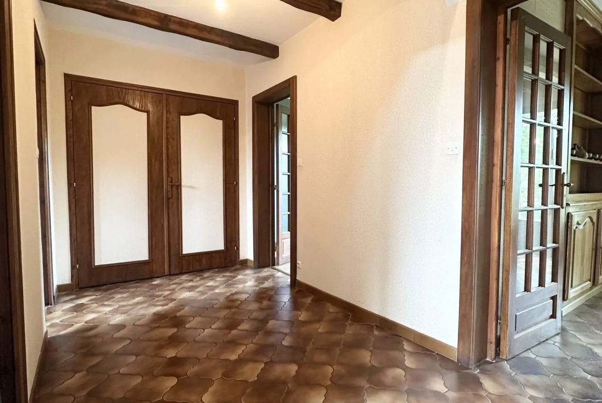 Belle maison de 154 m² à Bruyères-et-Montbérault avec jardin et sous-sol 