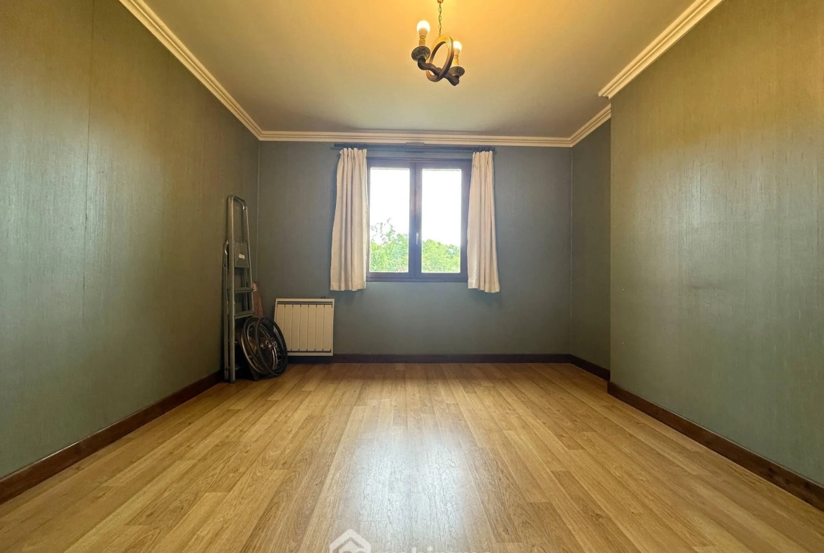 Belle maison de 154 m² à Bruyères-et-Montbérault avec jardin et sous-sol 