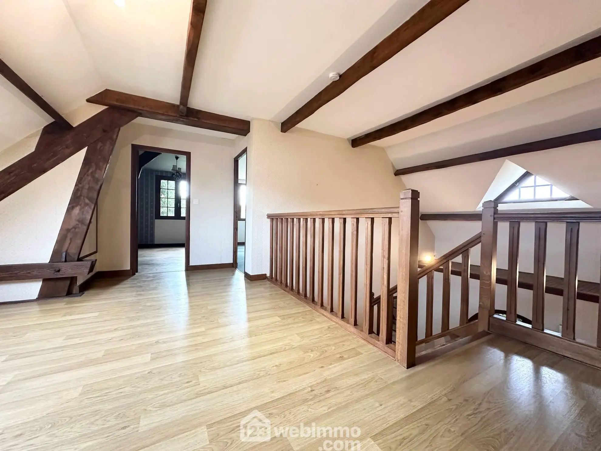 Belle maison de 154 m² à Bruyères-et-Montbérault avec jardin et sous-sol 