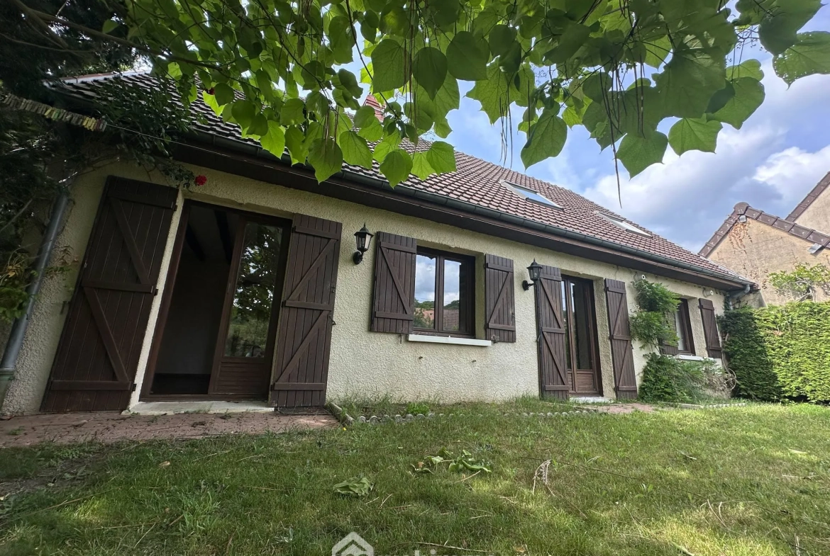 Belle maison de 154 m² à Bruyères-et-Montbérault avec jardin et sous-sol 