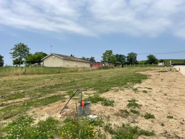 Terrain à bâtir entre Capian et Créon en zone RNU - Viabilisé et prêt à construire