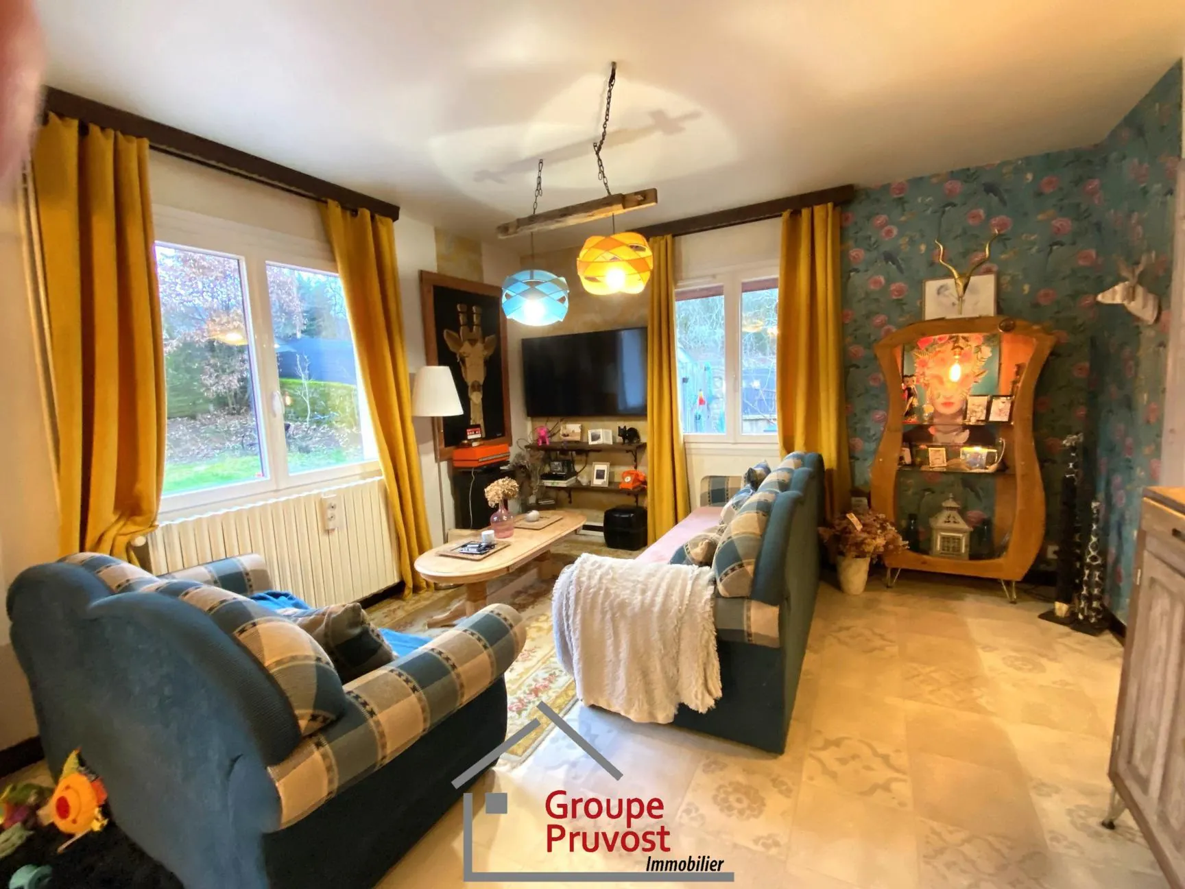 Maison de campagne rénovée à Cluny avec grand terrain et potentiel d'extension 