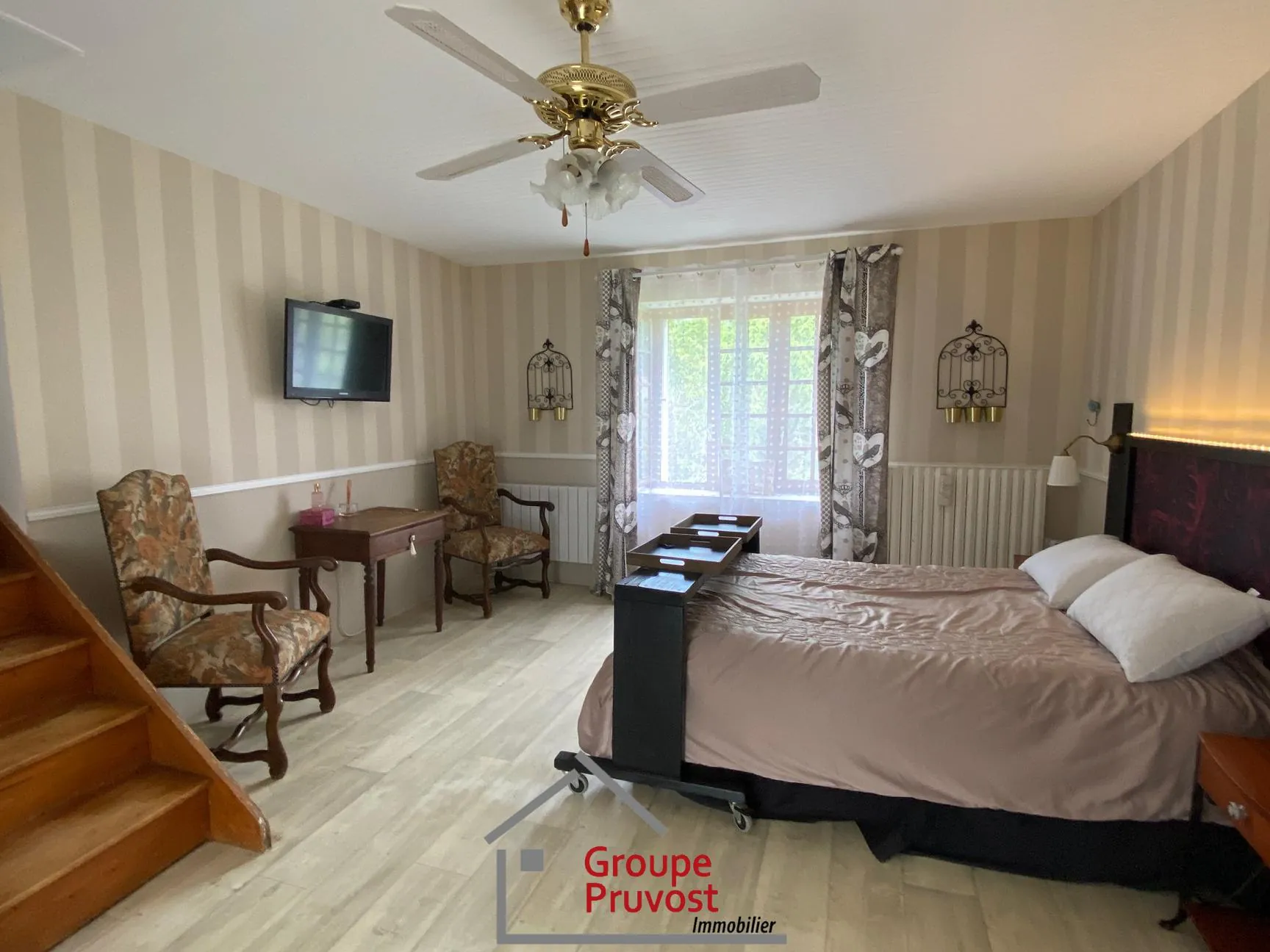 Maison de campagne rénovée à Cluny avec grand terrain et potentiel d'extension 