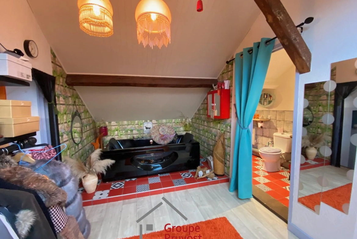 Maison de campagne rénovée à Cluny avec grand terrain et potentiel d'extension 