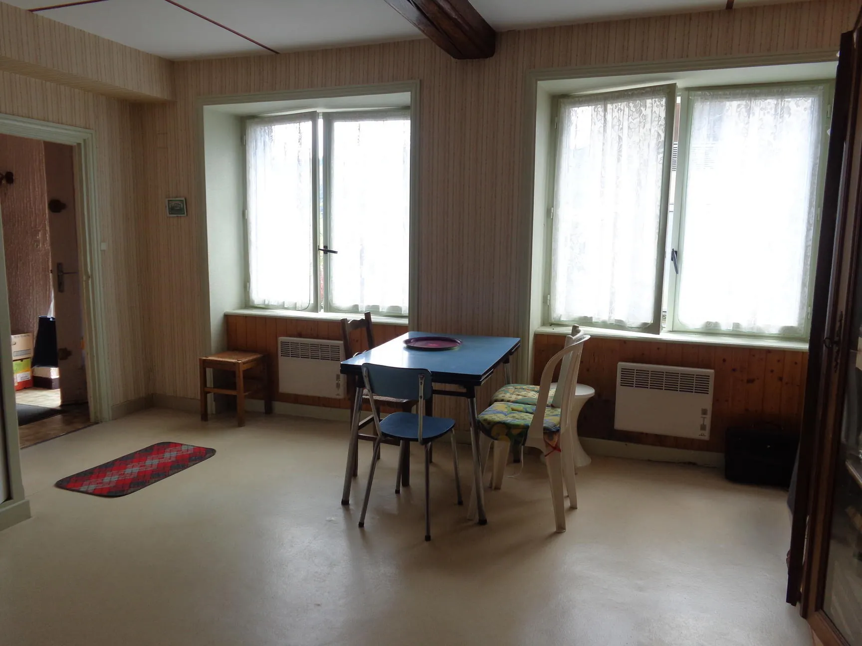 Belle maison à Saint Just d'Avray avec jardin et garage — Idéal premier achat 