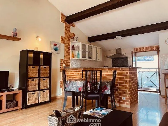 Maison en duplex meublée à Saint-Cyprien, 67,02 m², proche commodités 