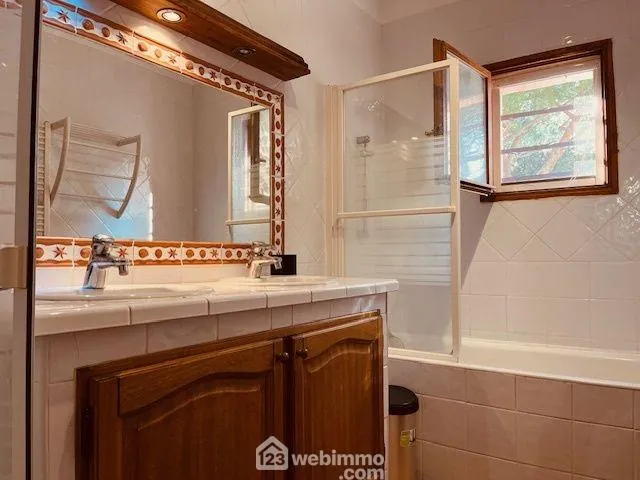 Maison en duplex meublée à Saint-Cyprien, 67,02 m², proche commodités 