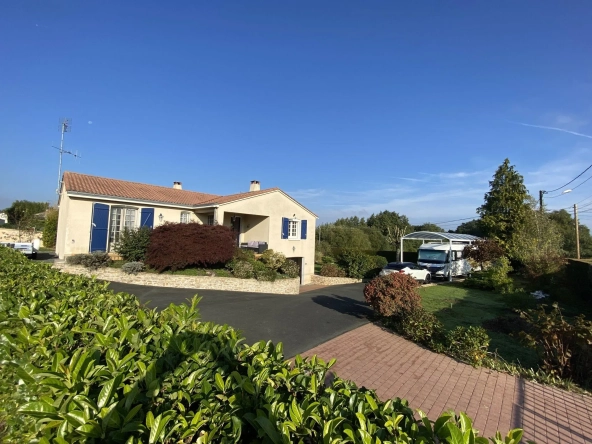 Maison de plain-pied à Chantonnay avec grand terrain et sous-sol 140 m²