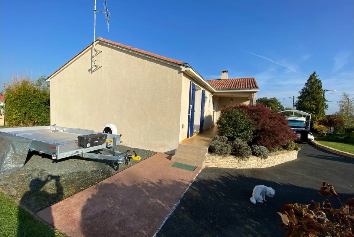 Maison de plain-pied à Chantonnay avec grand terrain et sous-sol 140 m² 