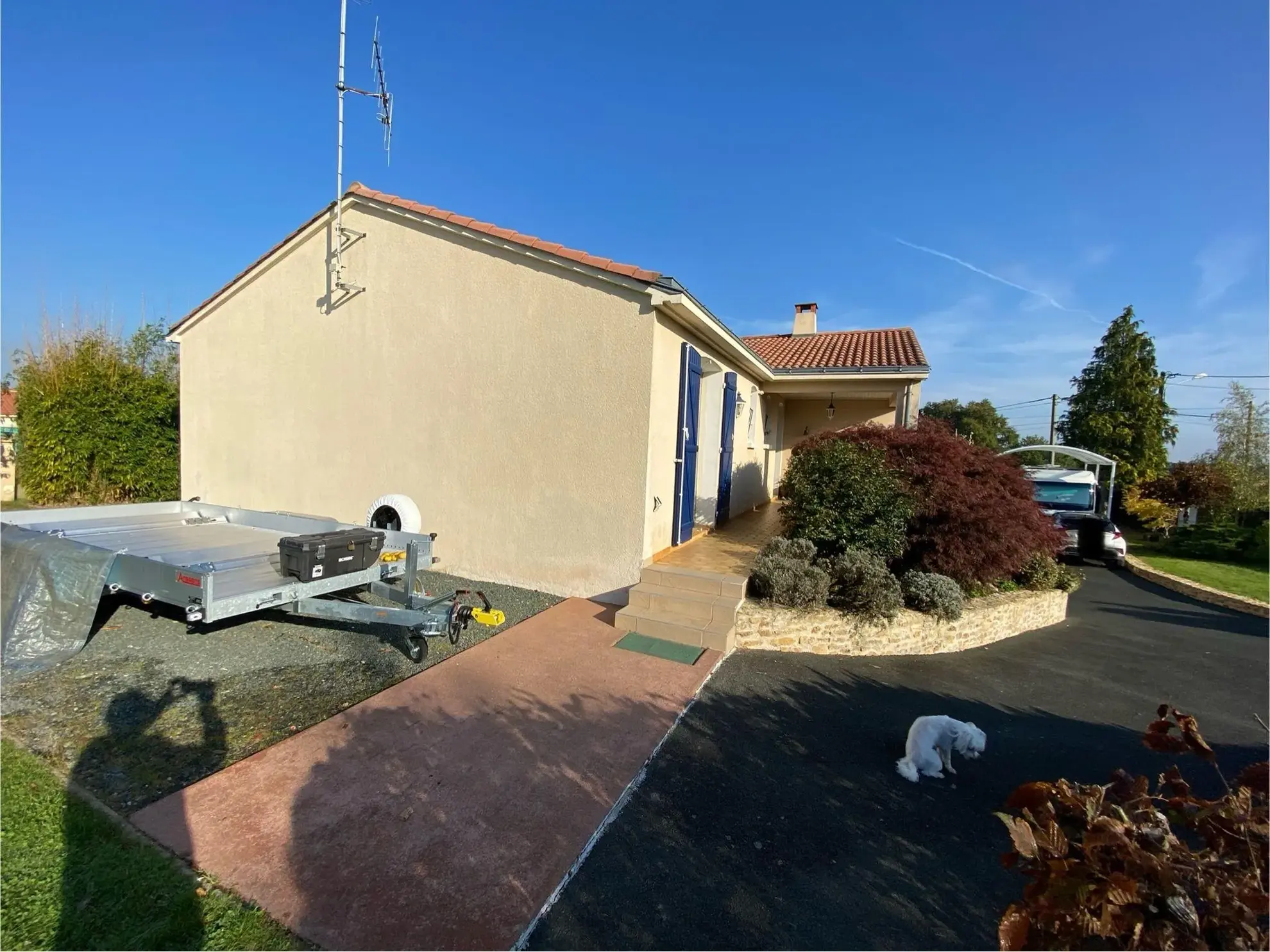 Maison de plain-pied à Chantonnay avec grand terrain et sous-sol 140 m² 