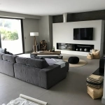 Maison familiale à Pont-Audemer avec grand terrain et garage