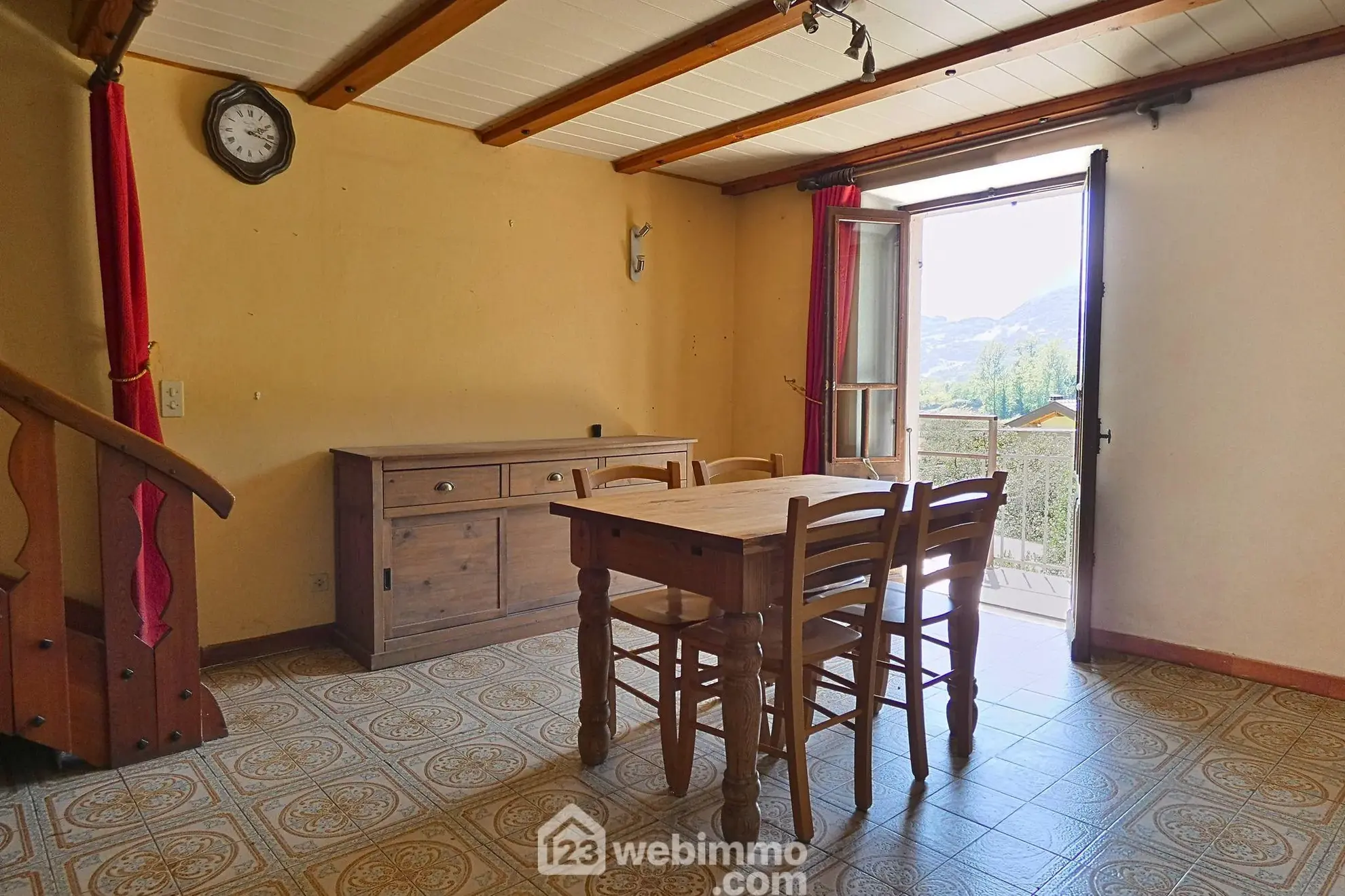 Maison de village de 77 m² avec dépendance et terrasse à Ugine 