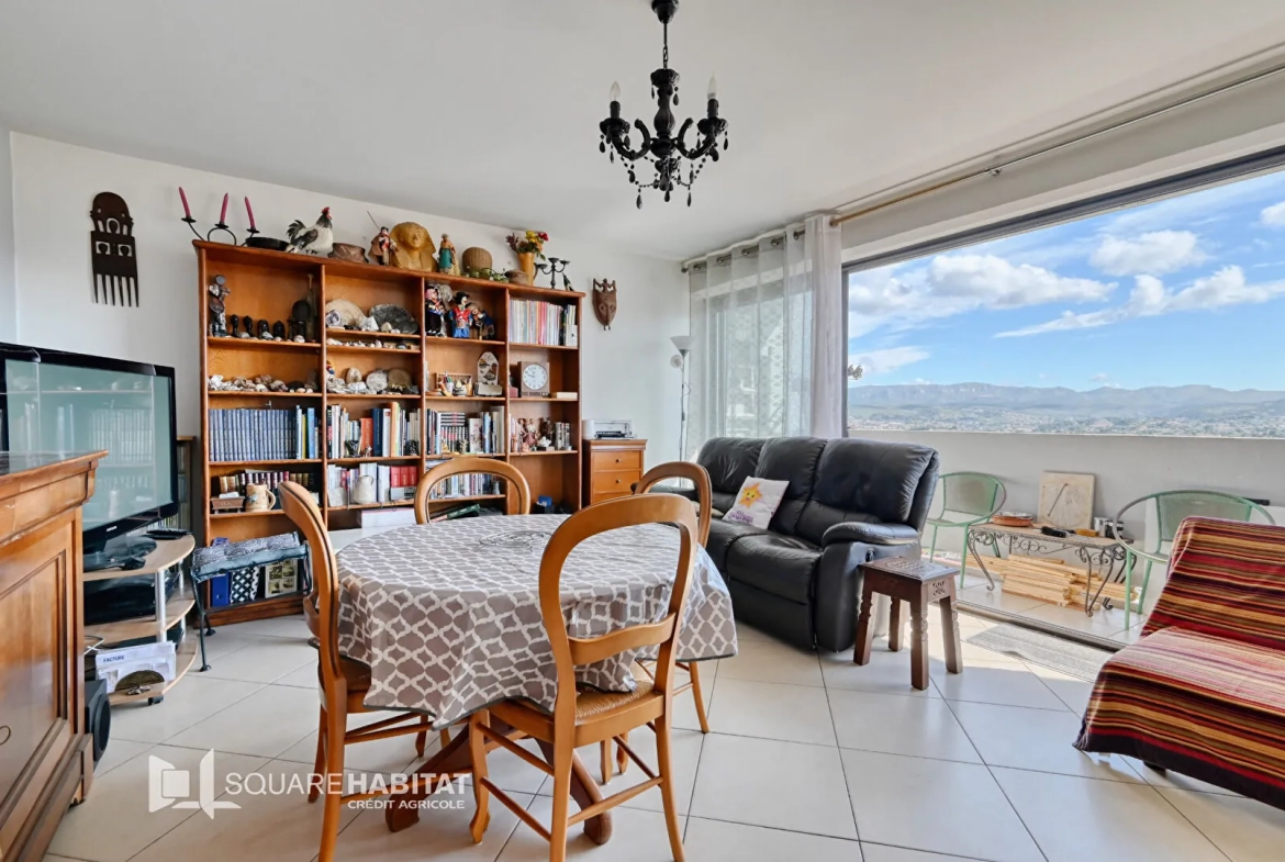 Appartement 4 pièces avec vue panoramique à Marseille 13013 - Cave et parking 