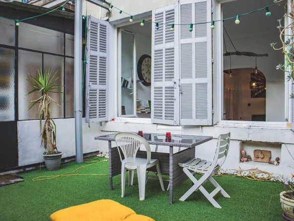 Charmant appartement 1 bis avec terrasse exceptionnelle à Marseille 6ème