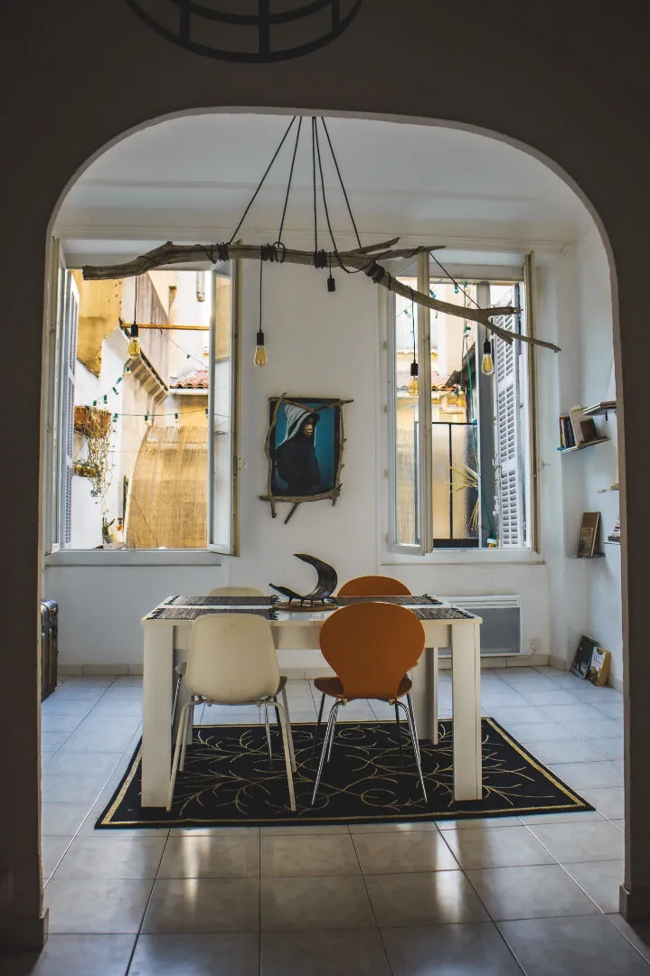 Charmant appartement 1 bis avec terrasse exceptionnelle à Marseille 6ème 