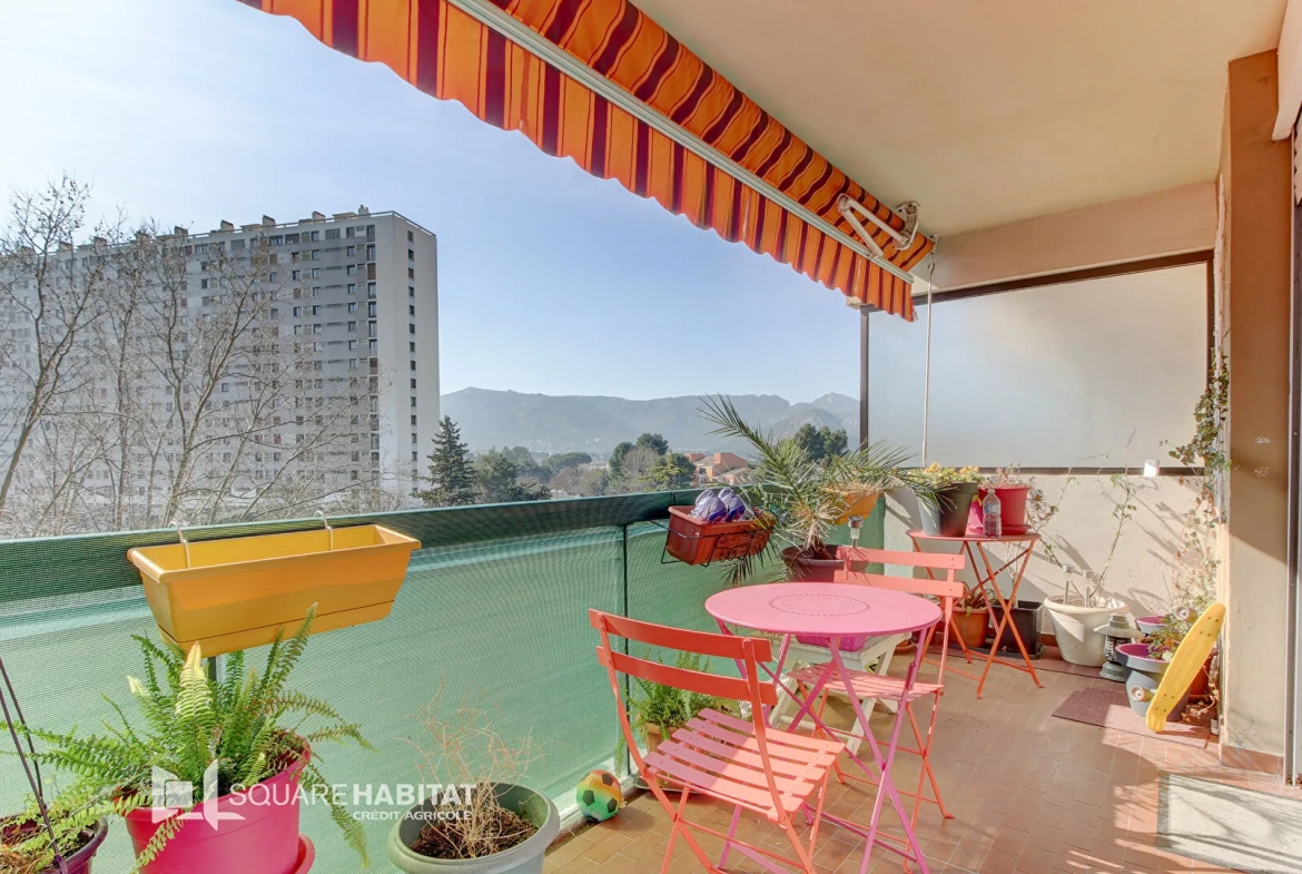 Appartement 4 pièces lumineux de 89 m² à Marseille dans résidence calme 