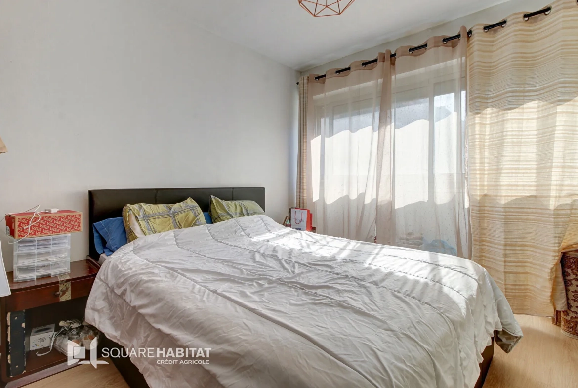 Appartement 4 pièces lumineux de 89 m² à Marseille dans résidence calme 