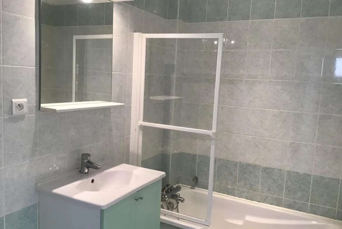 Appartement en rez-de-chaussée à Remiremont avec garage et terrasse à 126 000 € 