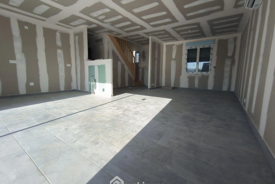 Maison neuve de 90 m² à Vailly-sur-Aisne avec garage et jardin 