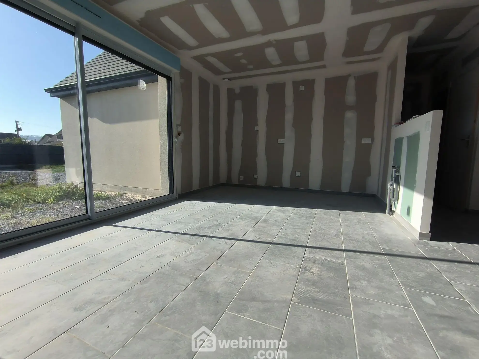 Maison neuve de 90 m² à Vailly-sur-Aisne avec garage et jardin 