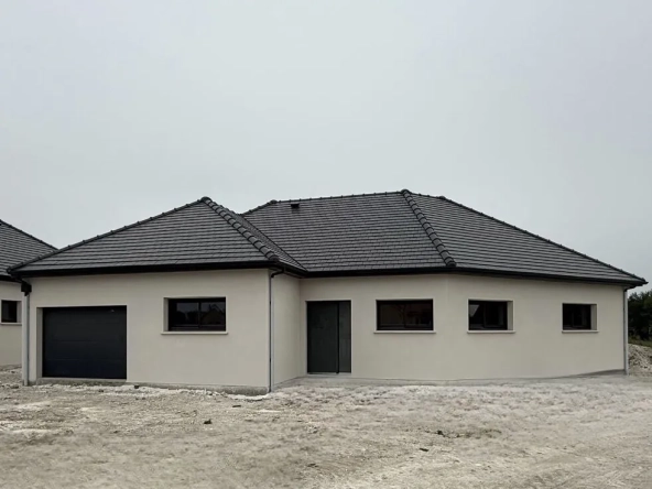 Maison neuve à Crèvecœur-le-Grand – 105 m², 3 chambres, construction personnalisable
