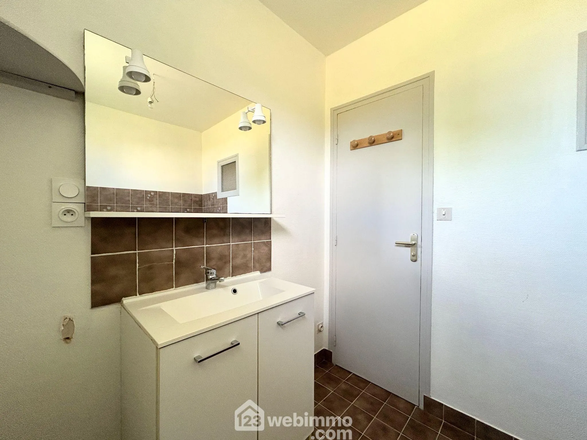 Achat maison 84 m² à Ploubezre (22) avec garage et terrain de 591 m² 