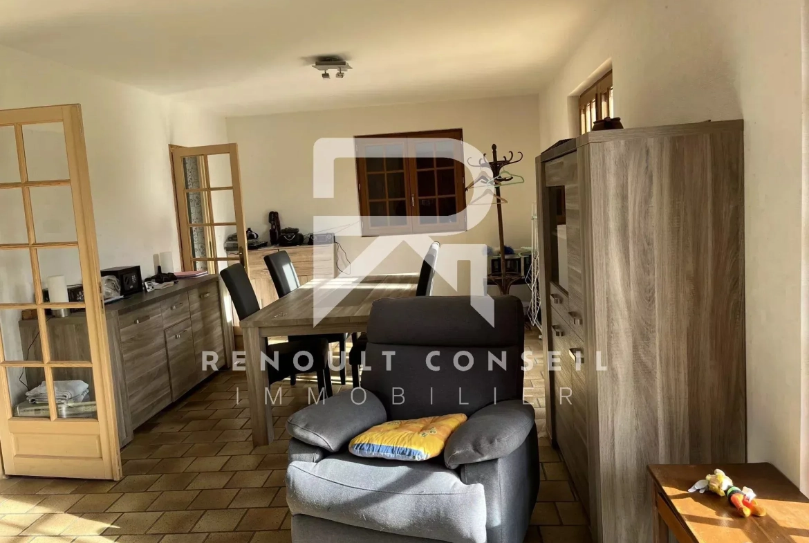 Belle maison individuelle avec 4 chambres à Clères, terrain de 1000m², environnement calme 