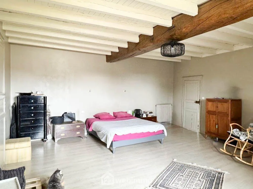 Maison de maître de 220 m² à vendre à Saint Maurice Étusson 