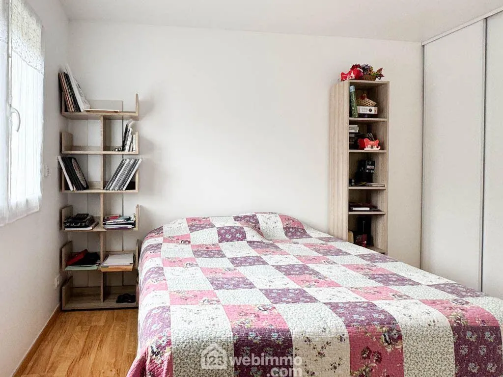 Belle maison de 83 m² à Loublande avec jardin et potentiel piscine 