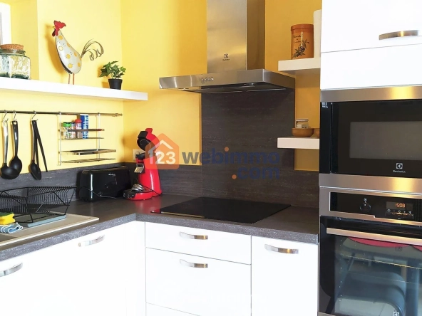 Appartement T2 rénové de 30 m² face à la plage à Saintes-Maries-de-la-Mer