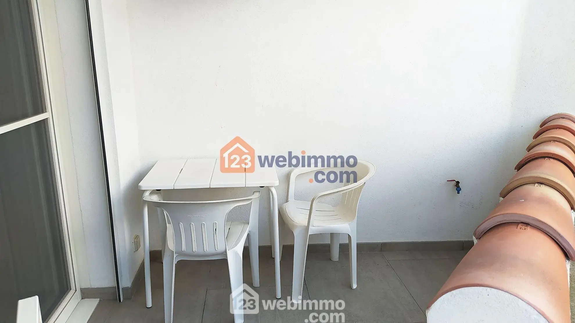 Appartement T2 rénové de 30 m² face à la plage à Saintes-Maries-de-la-Mer 